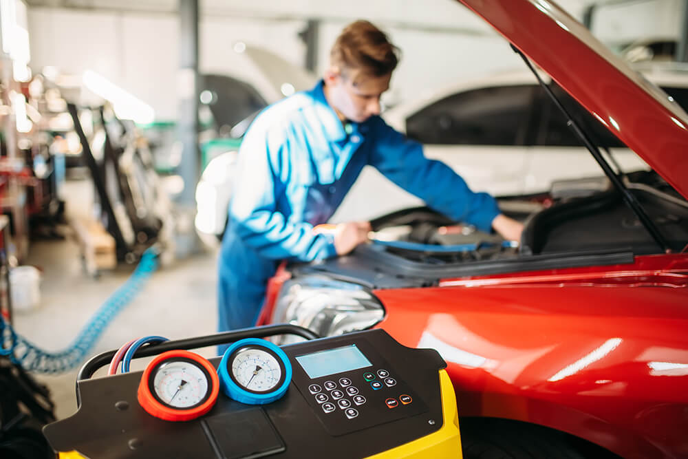 How to Ensure Your Car's AC Works Efficiently This Summer